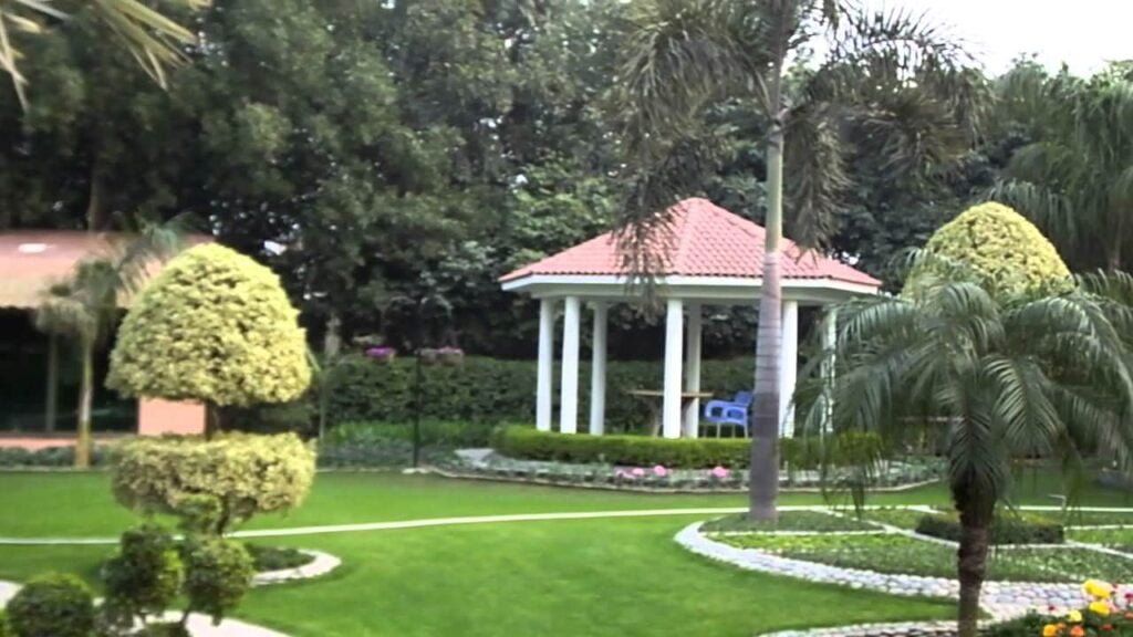 Developing Farm House Culture In Lahore